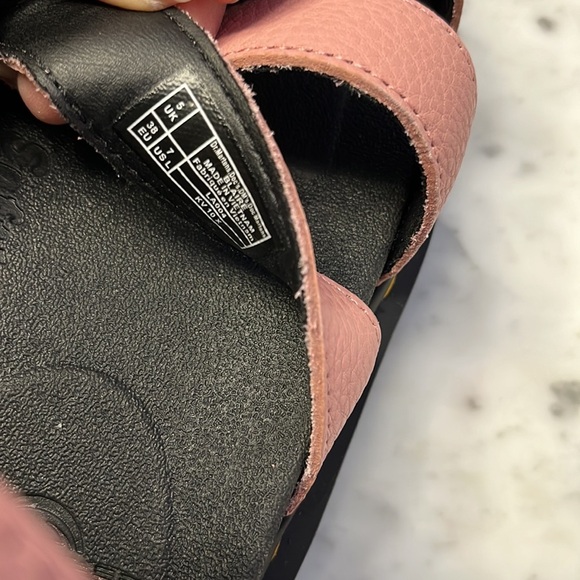 Dr. Martens Blaire Sandals in Peach size 7 NEW - Picture 12 of 12